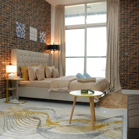 Beautiful Studio Appartment Near Dubai Global Village Extérieur photo