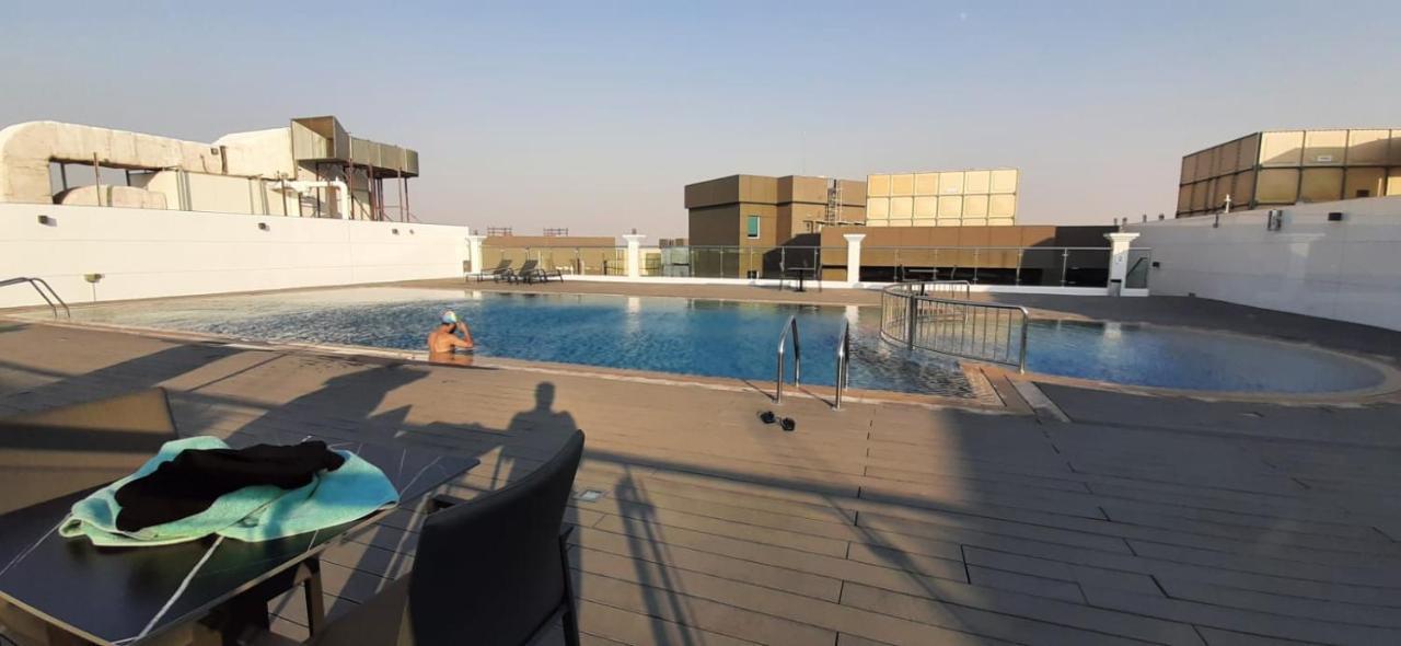 Beautiful Studio Appartment Near Dubai Global Village Extérieur photo